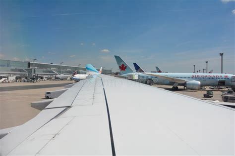 air canada window hublot|Air Canada .